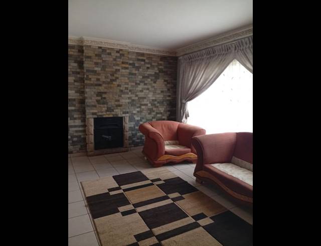 4 BEDROOM HOUSE FOR SALE IN VANDERBIJLPARK SE 6